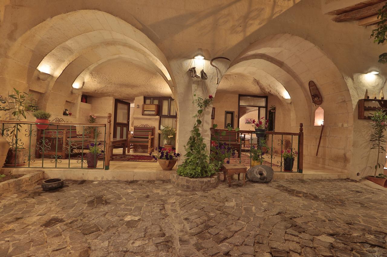 ホテル Three Doors Cappadocia Ibrahimpasa エクステリア 写真
