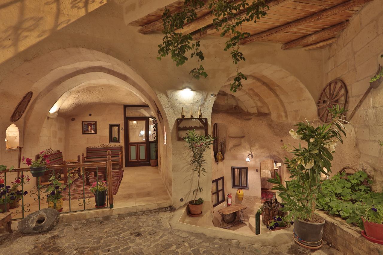 ホテル Three Doors Cappadocia Ibrahimpasa エクステリア 写真