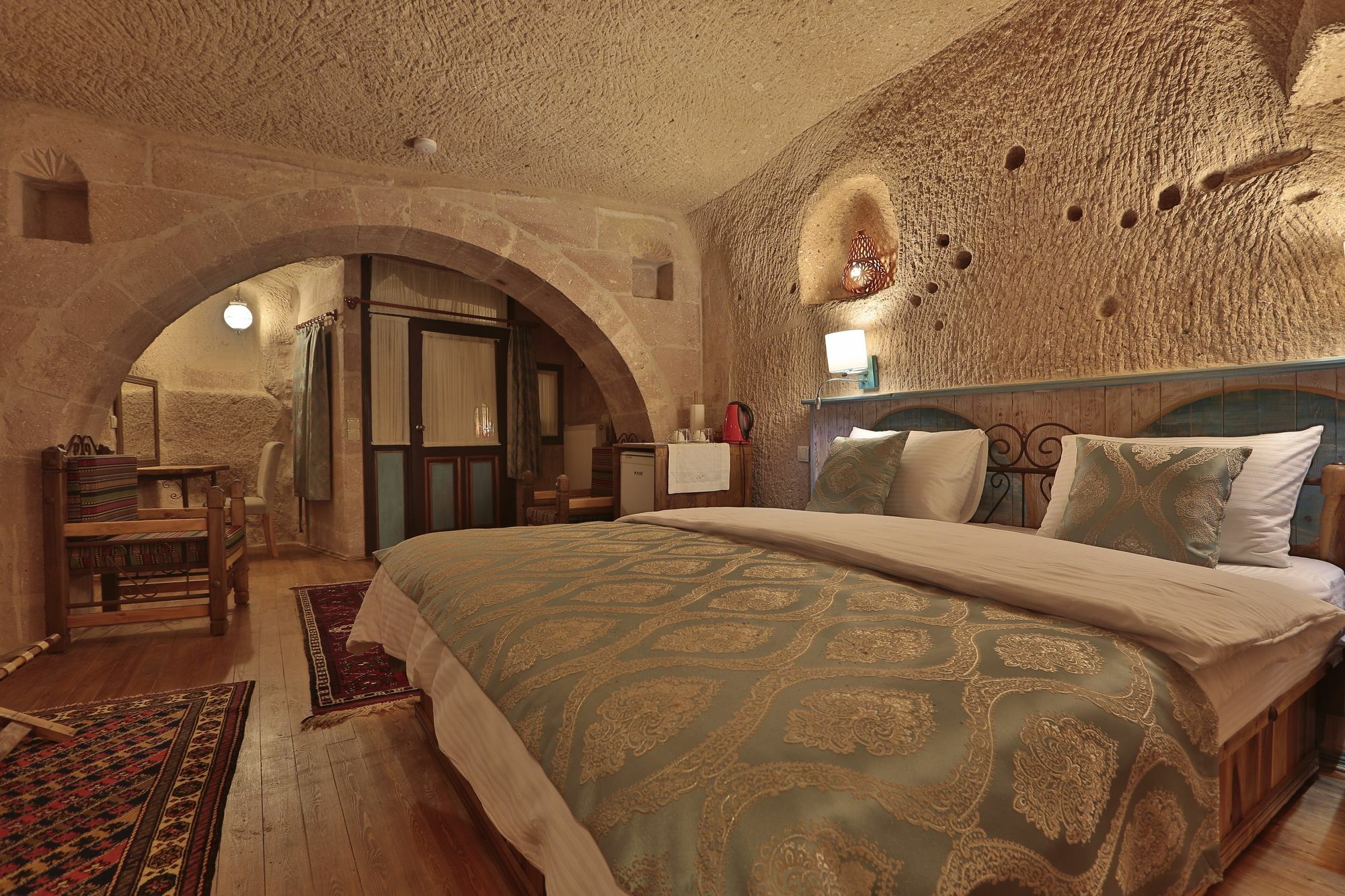 ホテル Three Doors Cappadocia Ibrahimpasa エクステリア 写真