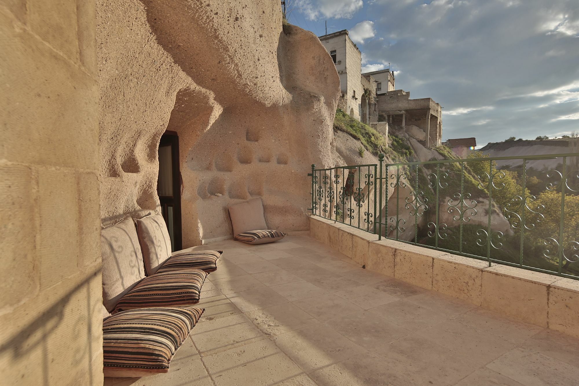 ホテル Three Doors Cappadocia Ibrahimpasa エクステリア 写真